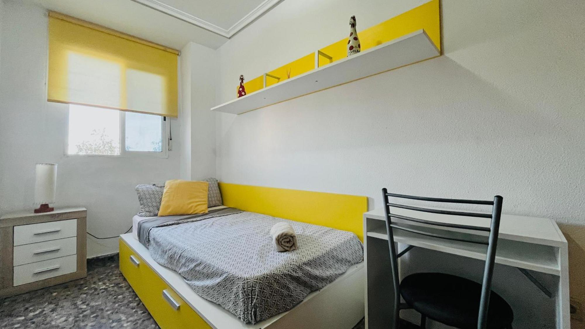 Апартаменти Apartamento Compartido Con Vista Al Puerto Валенсія Екстер'єр фото